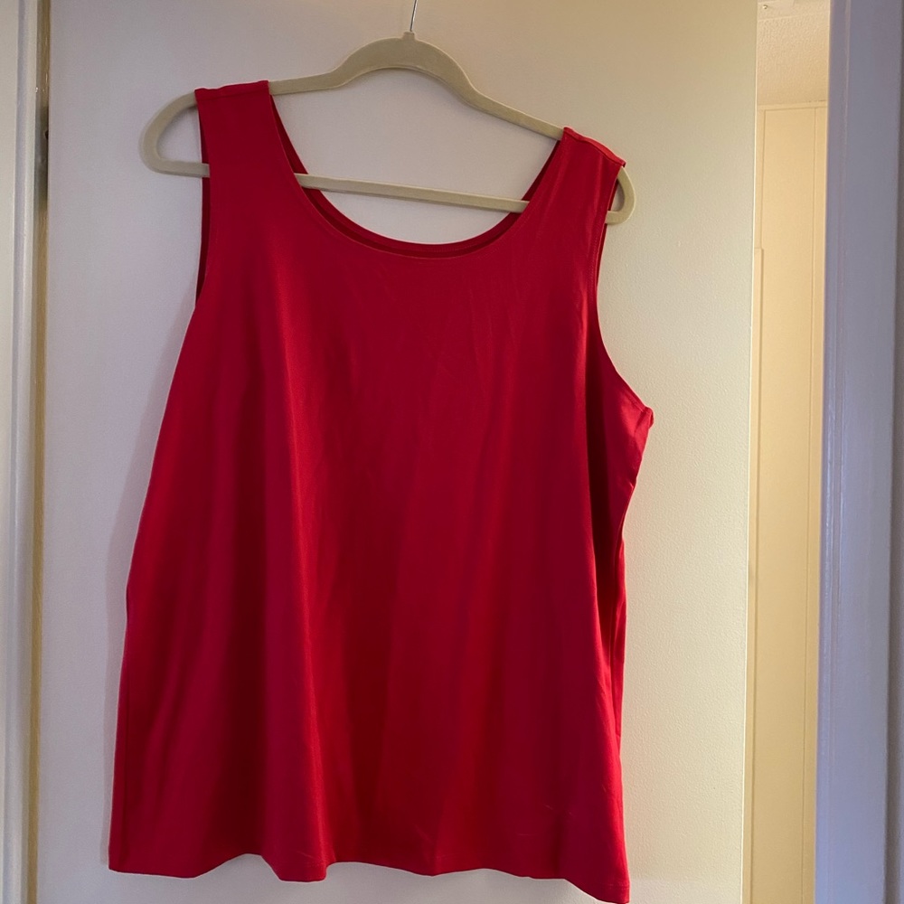 CJ Banks Plus sized red tank.